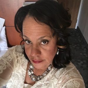 Meet your Posher, Paulette